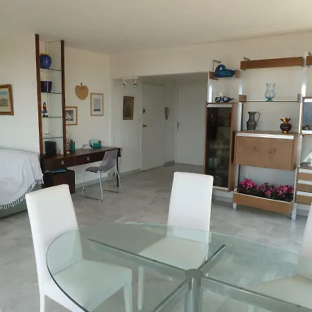 Le St Jean 48 Chemin Des Autrichiens Apartamento